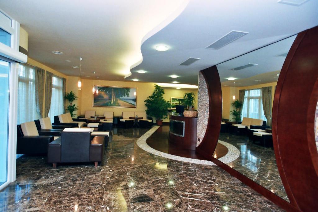 Hotel Savus Slavonski Brod Exterior foto