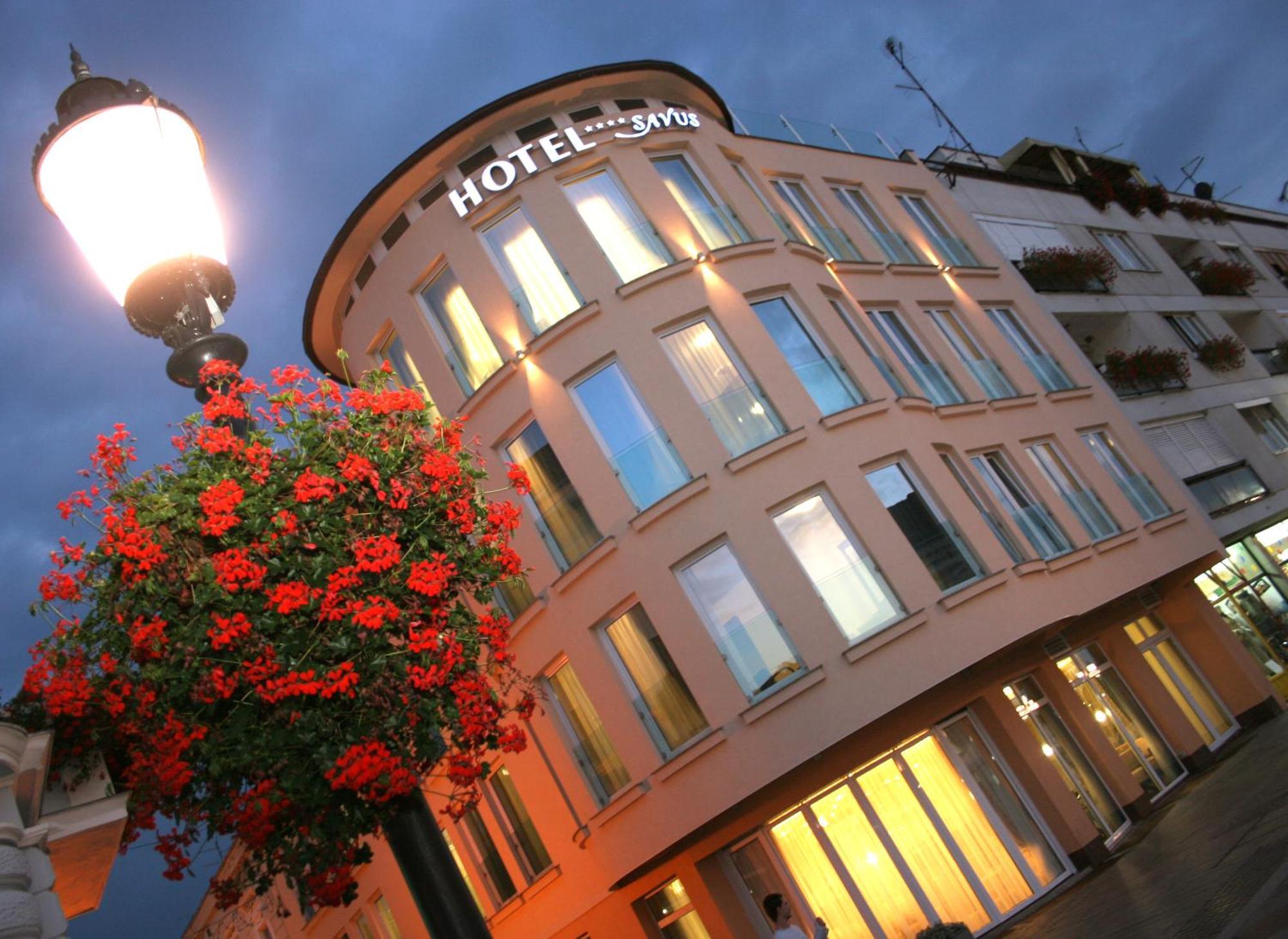 Hotel Savus Slavonski Brod Exterior foto